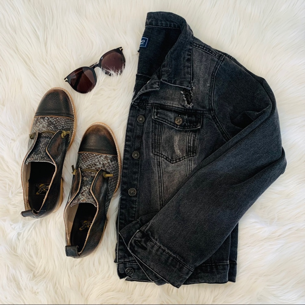 Women’s distressed denim jacket